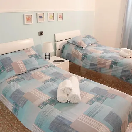 Bed & Breakfast A Casa Di Mario E Nene Viareggio