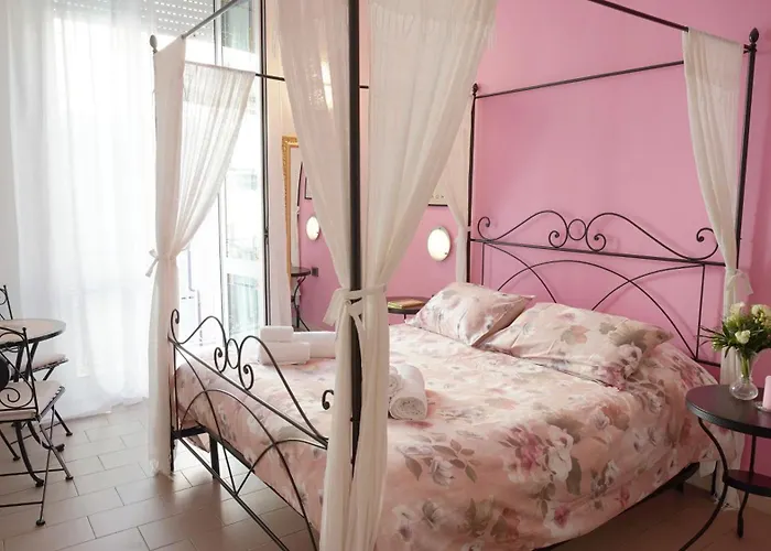 Bed & Breakfast A Casa Di Mario E Nene Viareggio