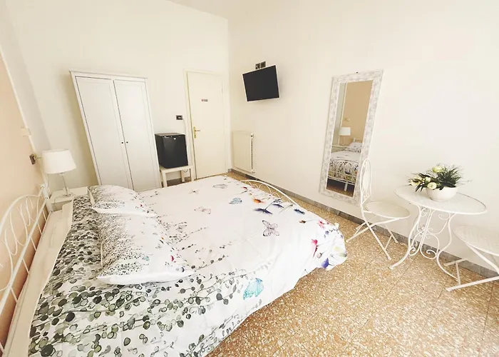 A Casa Di Mario E Nene Bed & Breakfast Viareggio
