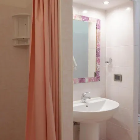 A Casa Di Mario E Nene Oda ve Kahvaltı Viareggio